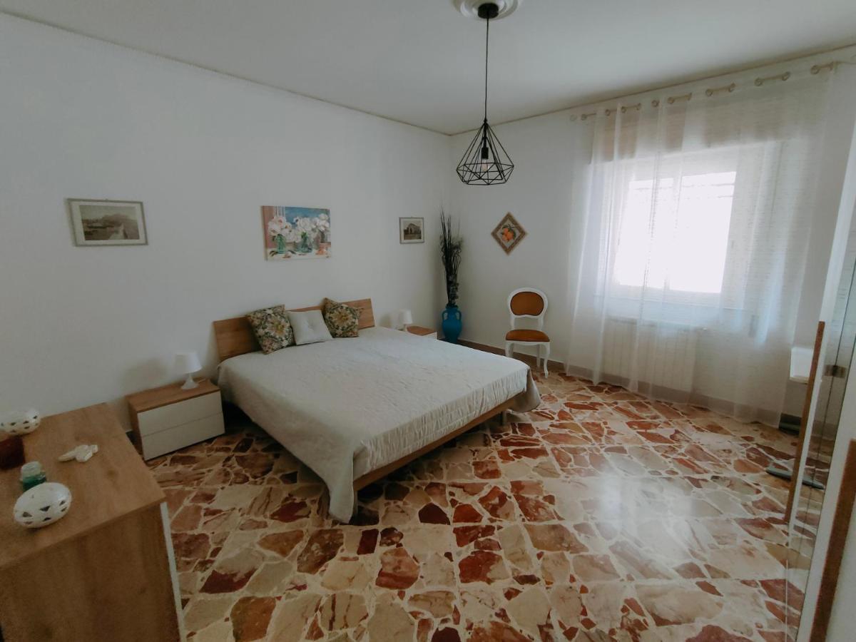פלרמו Casa Vacanza La Sicula מראה חיצוני תמונה