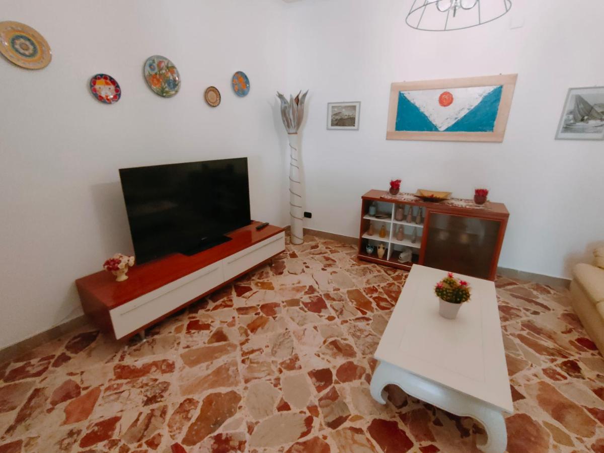 פלרמו Casa Vacanza La Sicula מראה חיצוני תמונה