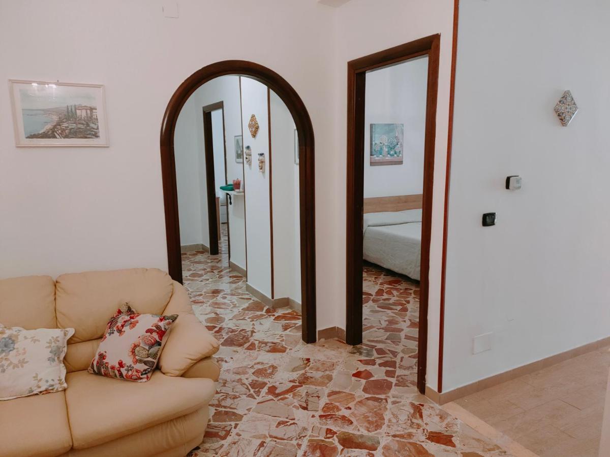 פלרמו Casa Vacanza La Sicula מראה חיצוני תמונה